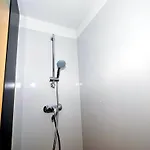 Manor House Flat In アパート