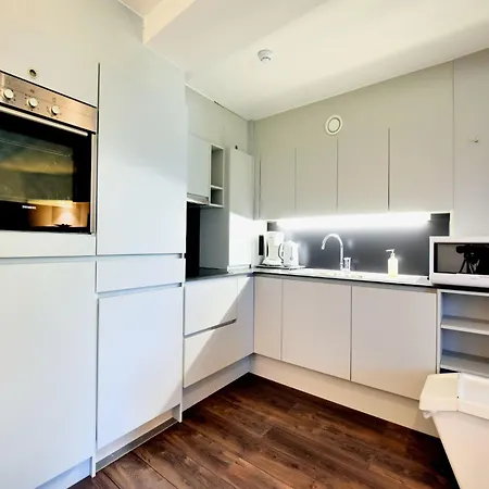 Manor House Flat In アパート ロベールヴィル
