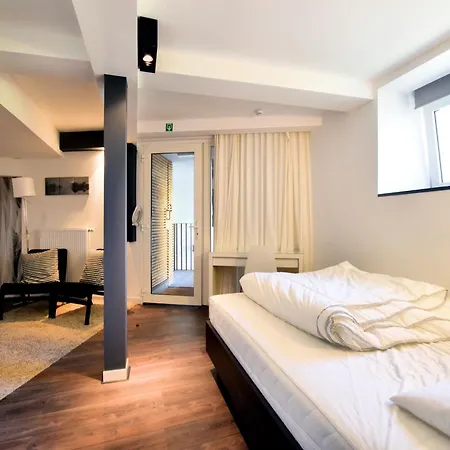 Manor House Flat In 아파트