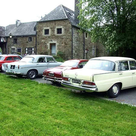 아파트 Manor House Flat In